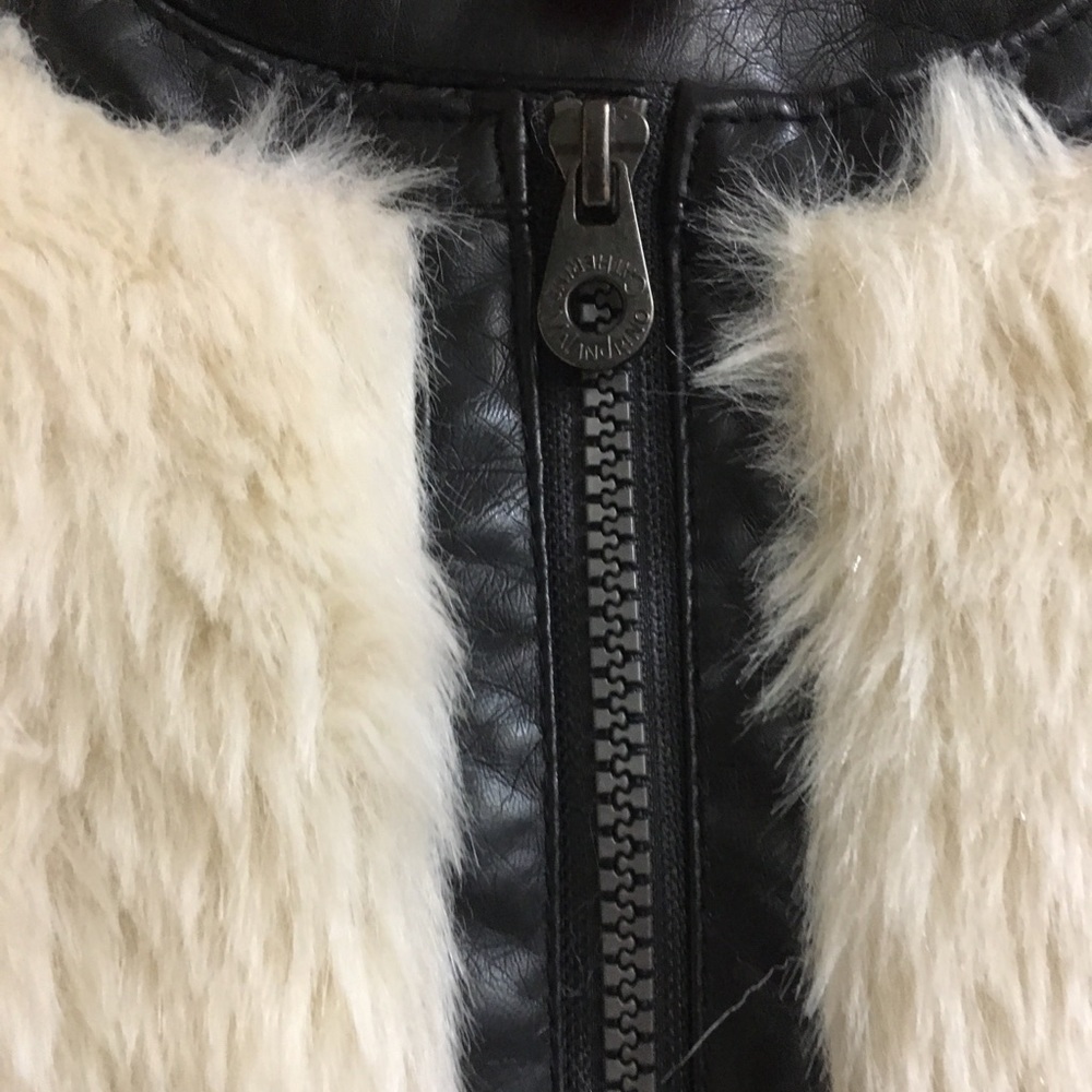 Furry leather jacket - Picture 3 of 7